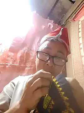 Mamapm20 online show from December 16, 2025, 10:15 pm