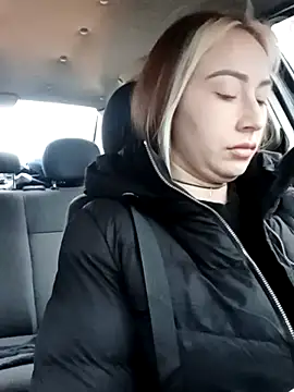 Snapshot of Reina_Cummings chatting on November 19, 2025, 6:02 am Reina Cummings online show from November 19, 2025, 6:02 am