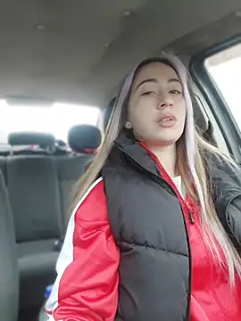 Reina Cummings online show from March 12, 2026, 6:19 am