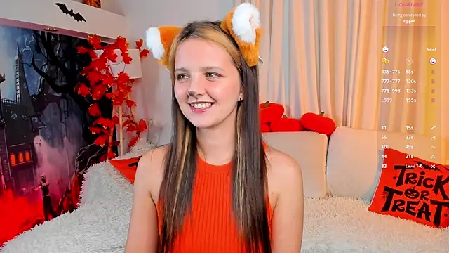 LilLisa online show from October 22, 2025, 4:40 pm