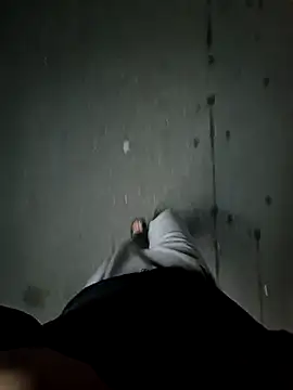 Snapshot of starvingo2002 chatting on November 9, 2025, 12:58 pm starvingo2002 online show from November 9, 2025, 12:58 pm