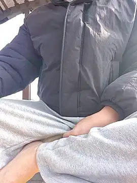 Snapshot of starvingo2002 chatting on November 30, 2025, 4:16 am starvingo2002 online show from November 30, 2025, 4:16 am