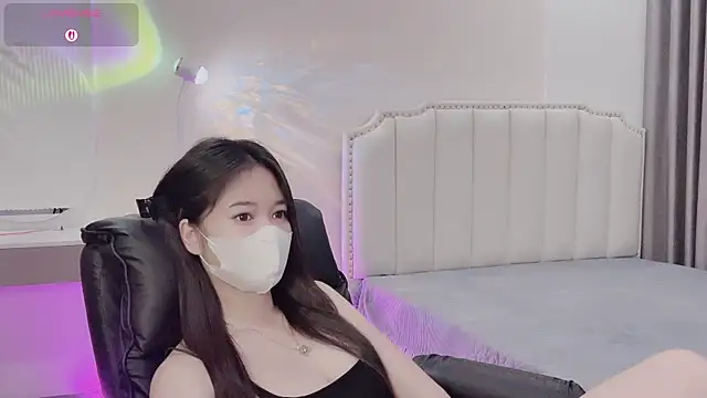 Snapshot of _Dorry_ chatting on December 18, 2025, 9:21 pm Dorry online show from December 18, 2025, 9:21 pm