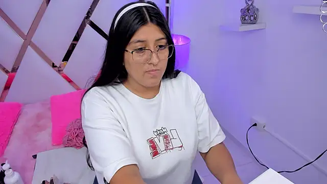 megann  up online show from November 15, 2025, 3:37 am