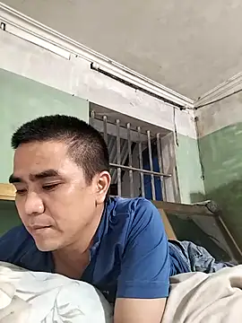 Snapshot of HoangNam20x chatting on September 29, 2025, 2:33 pm HoangNam20x online show from September 29, 2025, 2:33 pm