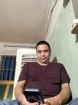 Snapshot of HoangNam20x chatting on October 31, 2025, 11:44 am HoangNam20x online show from October 31, 2025, 11:44 am