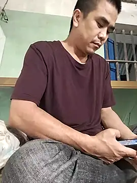 Snapshot of HoangNam20x chatting on November 5, 2025, 2:06 pm HoangNam20x online show from November 5, 2025, 2:06 pm