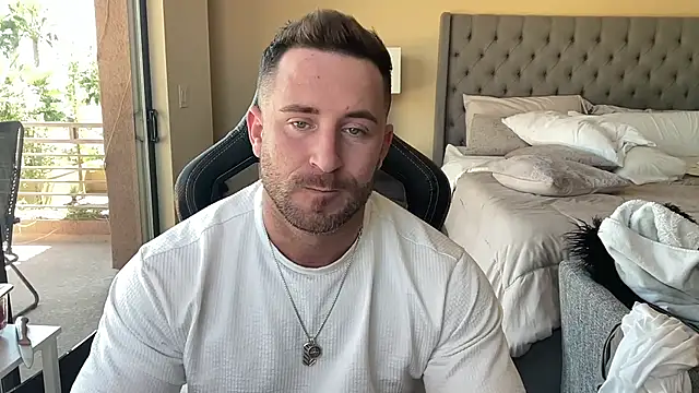 Snapshot of brettmycles28 chatting on September 16, 2025, 7:59 pm brettmycles28 online show from September 16, 2025, 7:59 pm