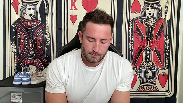 Snapshot of brettmycles28 chatting on November 6, 2025, 5:14 pm brettmycles28 online show from November 6, 2025, 5:14 pm