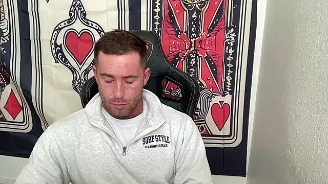 Snapshot of brettmycles28 chatting on December 2, 2025, 4:24 pm brettmycles28 online show from December 2, 2025, 4:24 pm