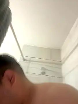 uli2bad online show from November 7, 2025, 2:17 pm