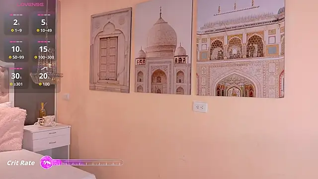 Snapshot of VioletBlaze chatting on November 18, 2025, 1:04 pm VioletBlaze online show from November 18, 2025, 1:04 pm