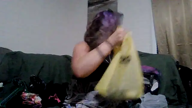 Snapshot of TWiSTYTheTwizted chatting on June 14, 2026, 12:29 pm TWiSTYTheTwizted online show from June 14, 2026, 12:29 pm