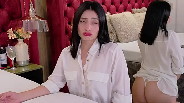 ZaraGold online show from November 7, 2025, 11:38 pm