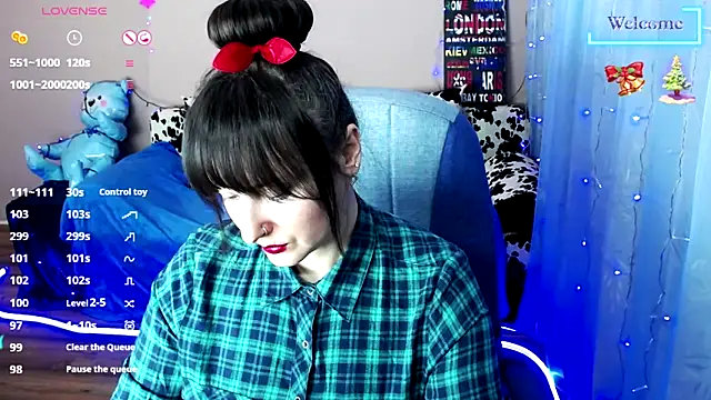 Snapshot of MilaRay chatting on February 4, 2025, 1:48 pm MilaRay online show from February 4, 2025, 1:48 pm