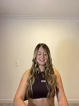 Zara Ross online show from April 13, 2026, 2:17 am