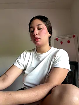 lana rousse01 online show from September 26, 2025, 2:10 pm