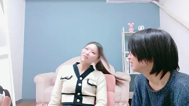 Snapshot of Reto-sama chatting on December 20, 2025, 1:40 pm Reto-sama online show from December 20, 2025, 1:40 pm