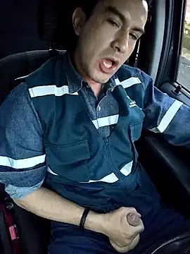 Snapshot of Blackaxes chatting on October 29, 2025, 10:55 pm Blackaxes online show from October 29, 2025, 10:55 pm