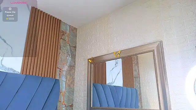 angel  red  online show from March 4, 2026, 3:34 am