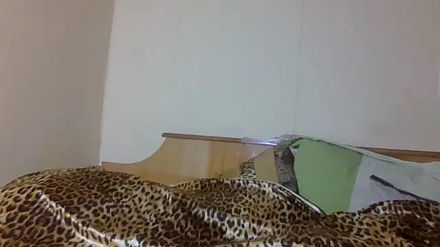 TianaQLove online show from November 16, 2025, 9:31 pm