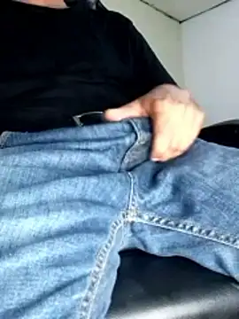 Snapshot of Bosssweet22cm chatting on January 8, 2026, 12:07 pm Bosssweet22cm online show from January 8, 2026, 12:07 pm