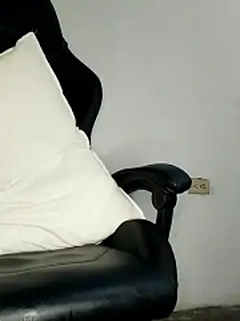 Snapshot of Bosssweet22cm chatting on February 12, 2026, 6:08 am Bosssweet22cm online show from February 12, 2026, 6:08 am