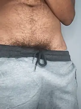 Snapshot of Bosssweet22cm chatting on February 22, 2026, 8:40 pm Bosssweet22cm online show from February 22, 2026, 8:40 pm