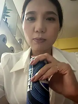 Snapshot of Dujuan-d chatting on October 17, 2025, 1:46 pm Dujuan-d online show from October 17, 2025, 1:46 pm