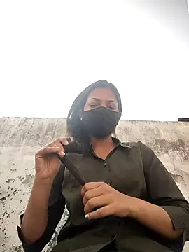 HOTSEXY KAVYA online show from February 21, 2026, 5:08 am