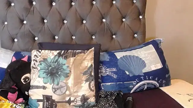 BIG BOOBSxXxX online show from February 26, 2026, 6:07 pm