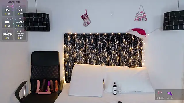 Snapshot of evvaa_moon69 chatting on December 18, 2025, 12:22 pm evvaa moon69 online show from December 18, 2025, 12:22 pm