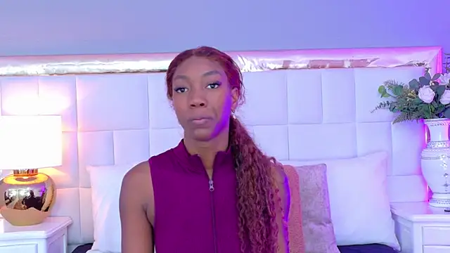 MadeleineHocker online show from November 9, 2025, 12:14 pm