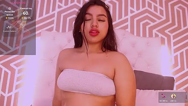 MariyaNovaki online show from November 12, 2025, 12:44 am