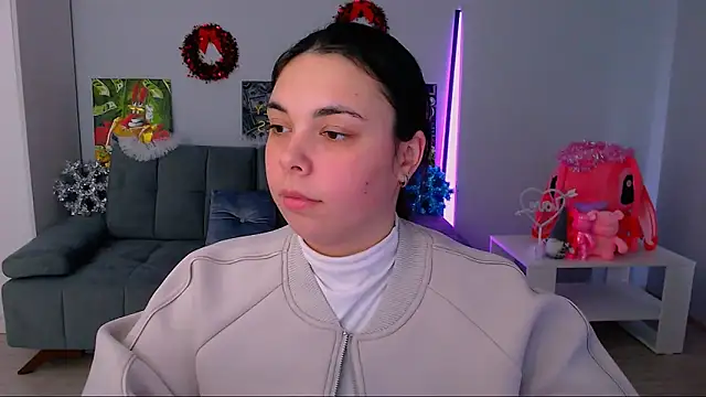 queenofthesense  online show from December 4, 2025, 8:56 am