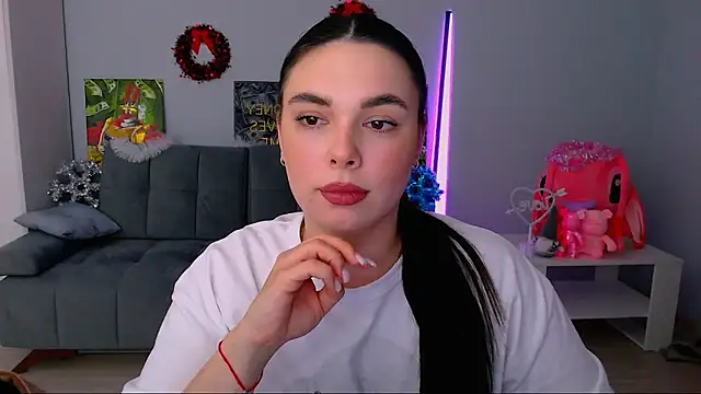 Snapshot of queenofthesense_ chatting on December 20, 2025, 9:49 am queenofthesense online show from December 20, 2025, 9:49 am