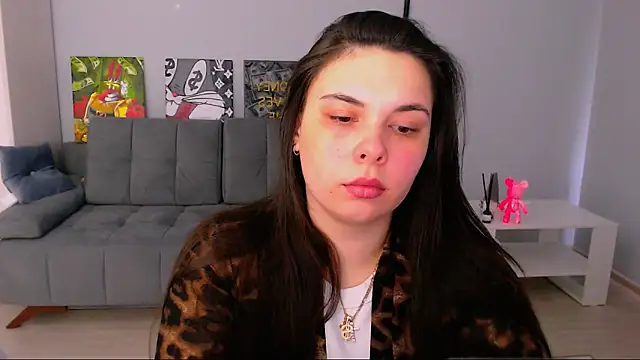 Snapshot of queenofthesense_ chatting on March 4, 2026, 8:20 am queenofthesense online show from March 4, 2026, 8:20 am