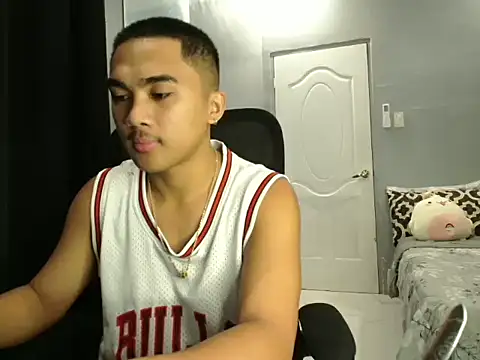 Snapshot of pinoyAdrianneXXX chatting on September 29, 2025, 10:25 pm pinoyAdrianneXXX online show from September 29, 2025, 10:25 pm