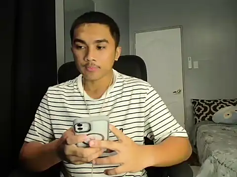 Snapshot of pinoyAdrianneXXX chatting on October 17, 2025, 11:35 am pinoyAdrianneXXX online show from October 17, 2025, 11:35 am