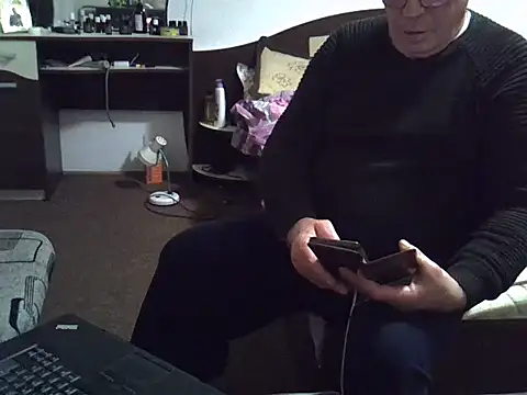 Snapshot of ColaredCuck55 chatting on January 18, 2026, 7:17 pm ColaredCuck55 online show from January 18, 2026, 7:17 pm