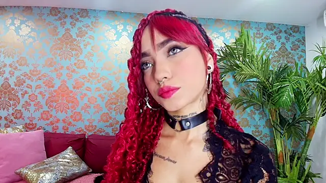 Snapshot of salem_rose chatting on November 3, 2025, 7:37 pm salem rose online show from November 3, 2025, 7:37 pm