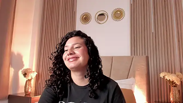 Rachell Jamess online show from October 16, 2025, 3:07 am