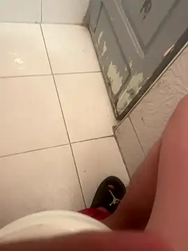 Snapshot of zackria chatting on October 10, 2025, 8:02 am zackria online show from October 10, 2025, 8:02 am