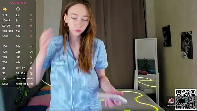 Miche1le Allenne online show from November 28, 2025, 1:08 am