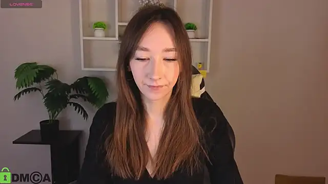 Miche1le Allenne online show from April 13, 2026, 1:11 am