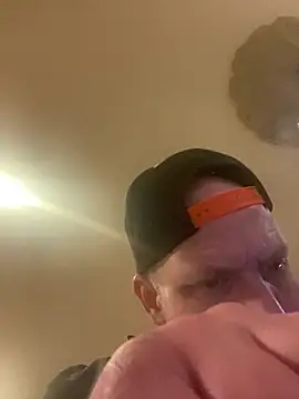 Snapshot of Bigrich112277 chatting on March 3, 2026, 4:07 am Bigrich112277 online show from March 3, 2026, 4:07 am