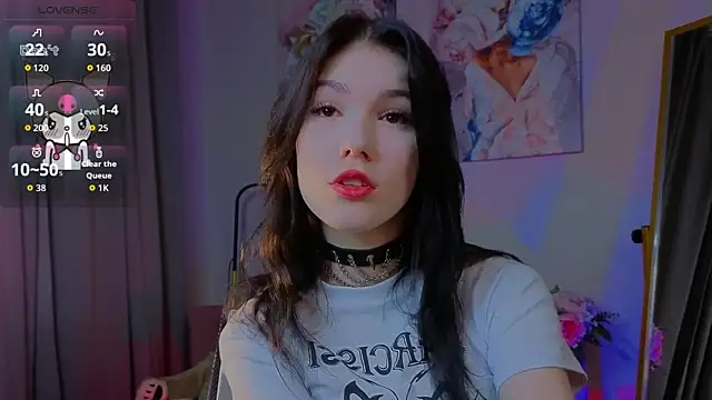 Sophie SkyAngel online show from November 11, 2025, 9:37 pm