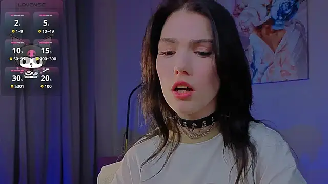 Sophie SkyAngel online show from November 18, 2025, 2:54 pm