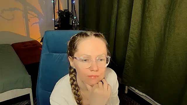  Goldilocks  online show from October 6, 2025, 5:21 pm