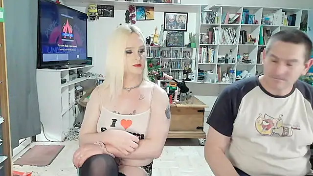 Snapshot of Barbieandteddy chatting on May 19, 2026, 2:34 pm Barbieandteddy online show from May 19, 2026, 2:34 pm